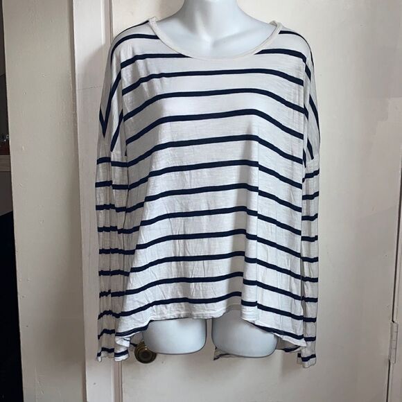 VELVET By Graham & Spencer Split Back LS Tee-M - Picture 1 of 7